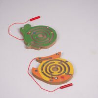 Wooden brain concentration game with magnect