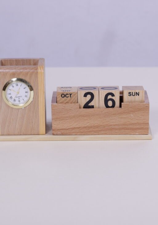 Wooden rolling table calender