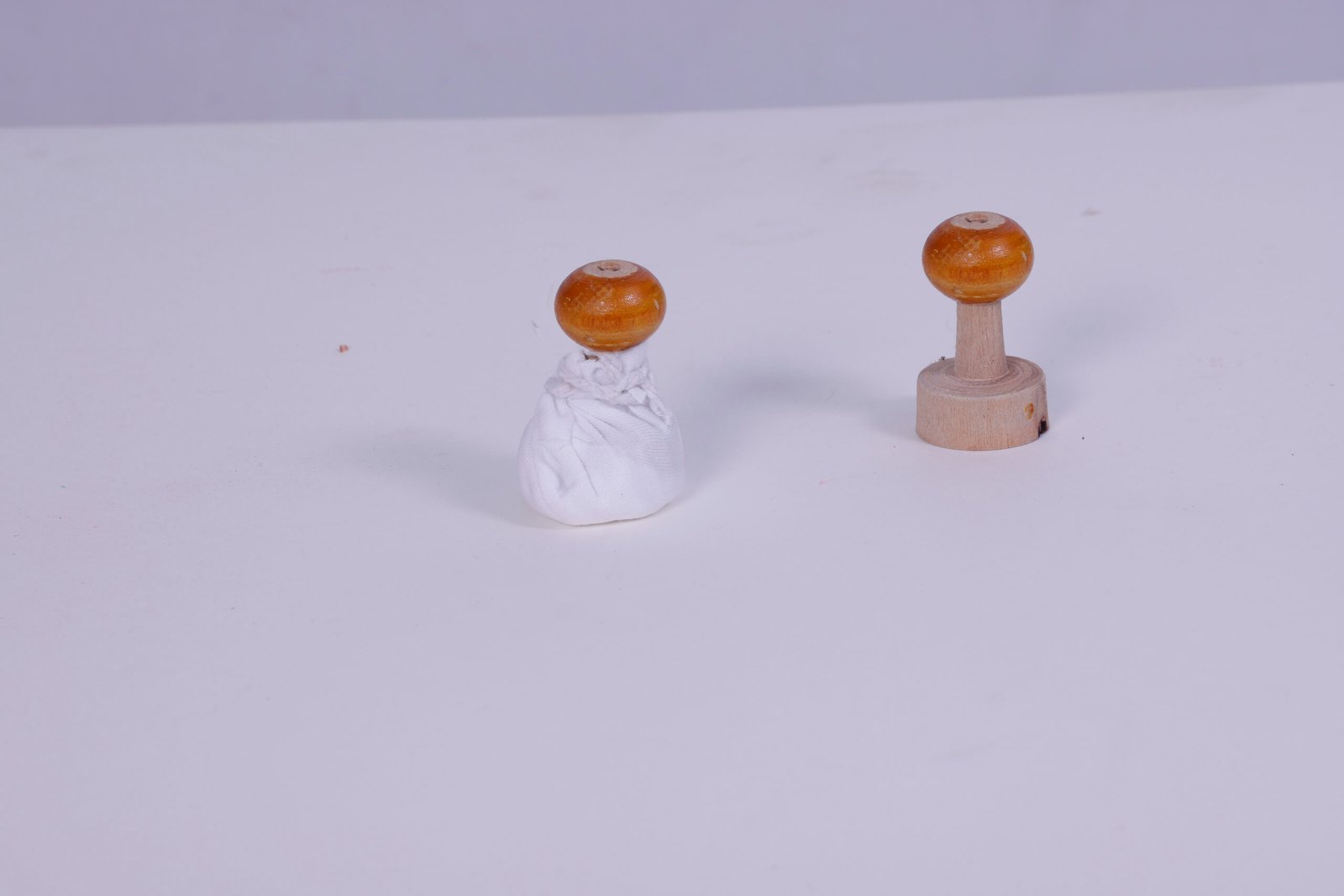 Wooden dosa oil maker