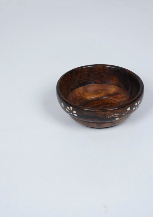 Wooden mini bowl