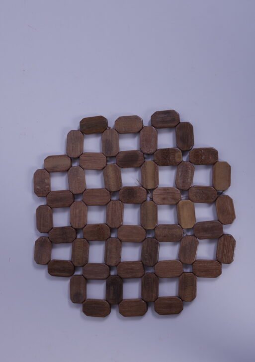 Wooden table mat