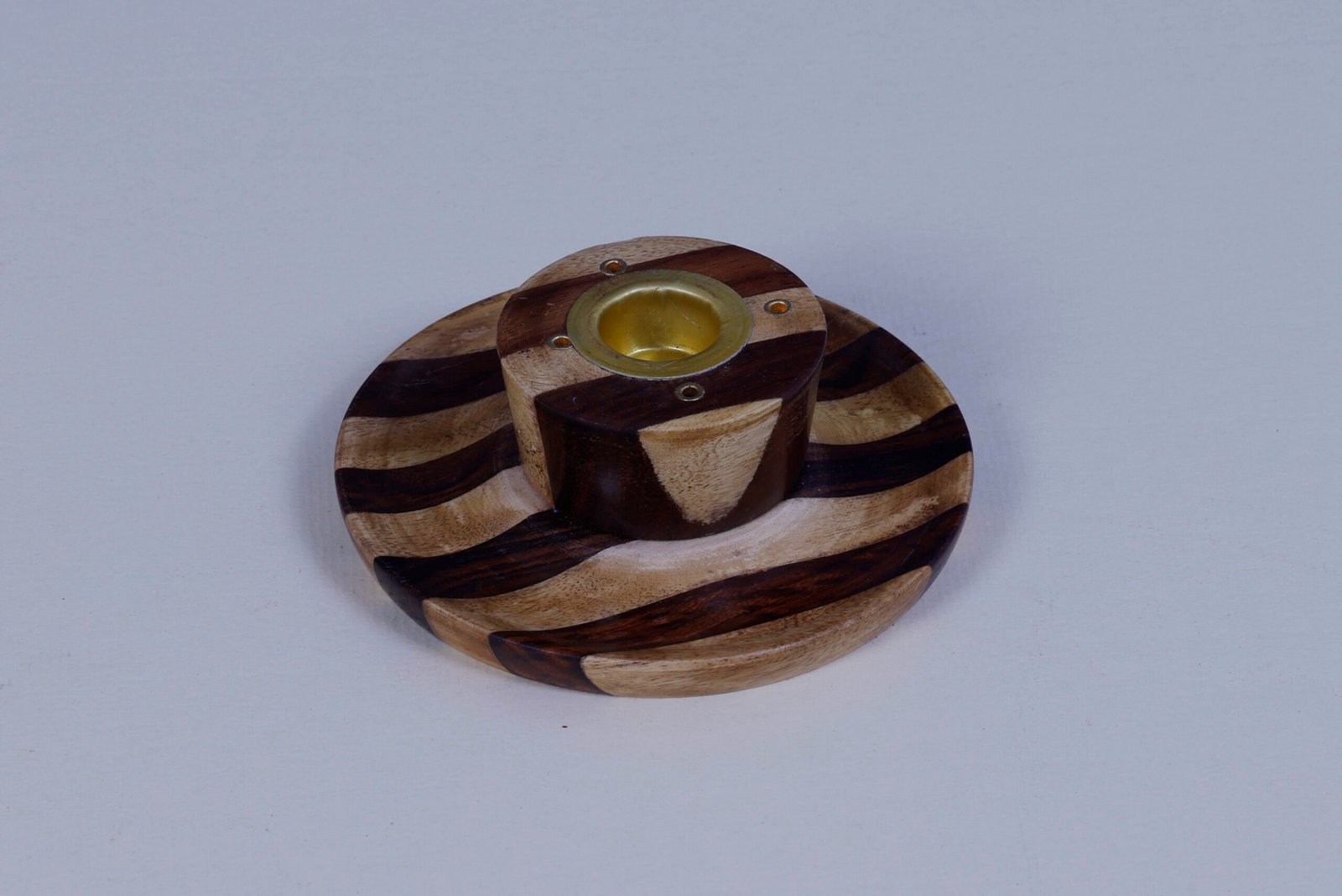 Wooden  Oothupatthi Stand (Round Model )