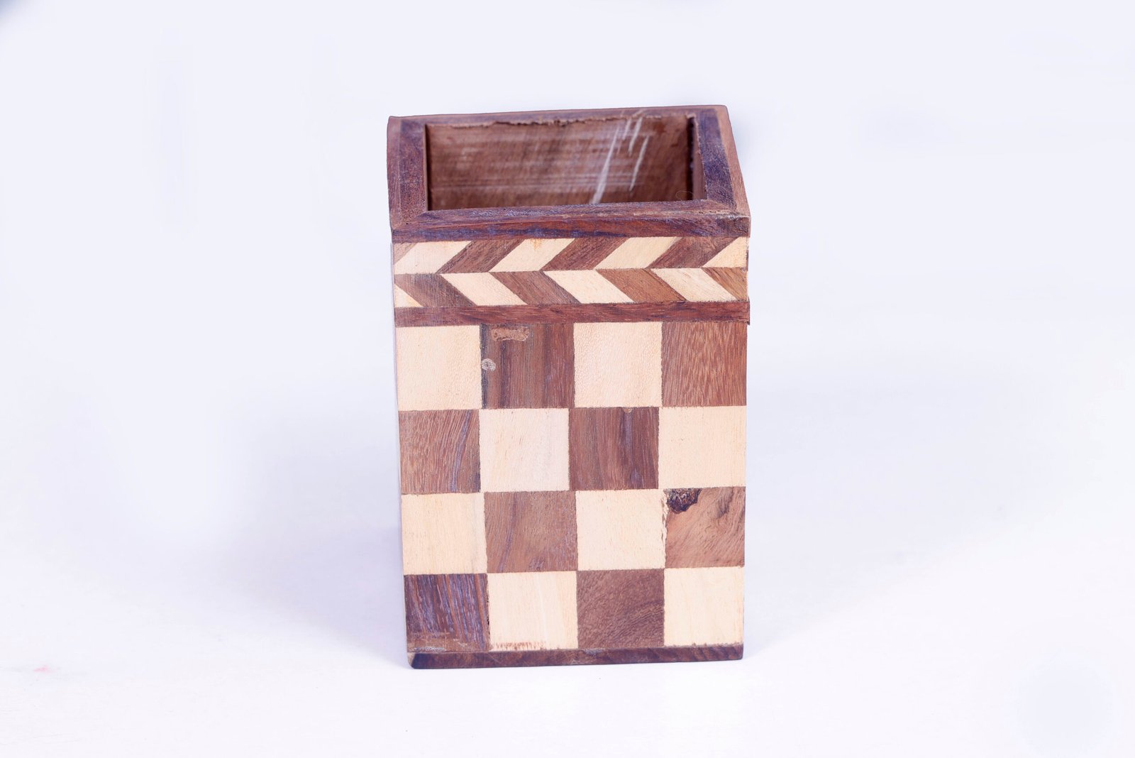 Wooden Chess Pen Stand